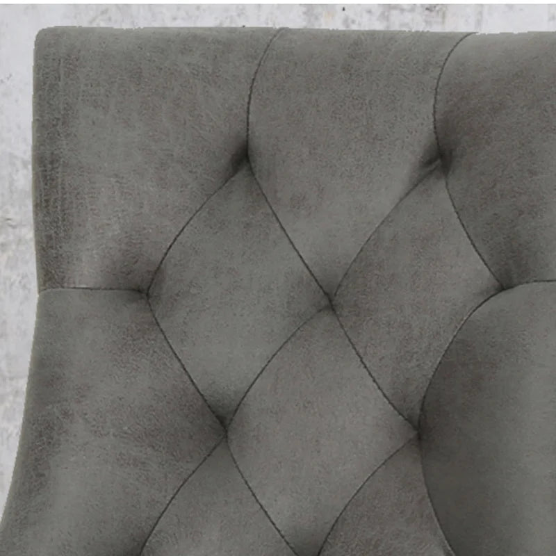 Chaises de salle à manger Hayden traditionnelles en microfibre (lot de 2)